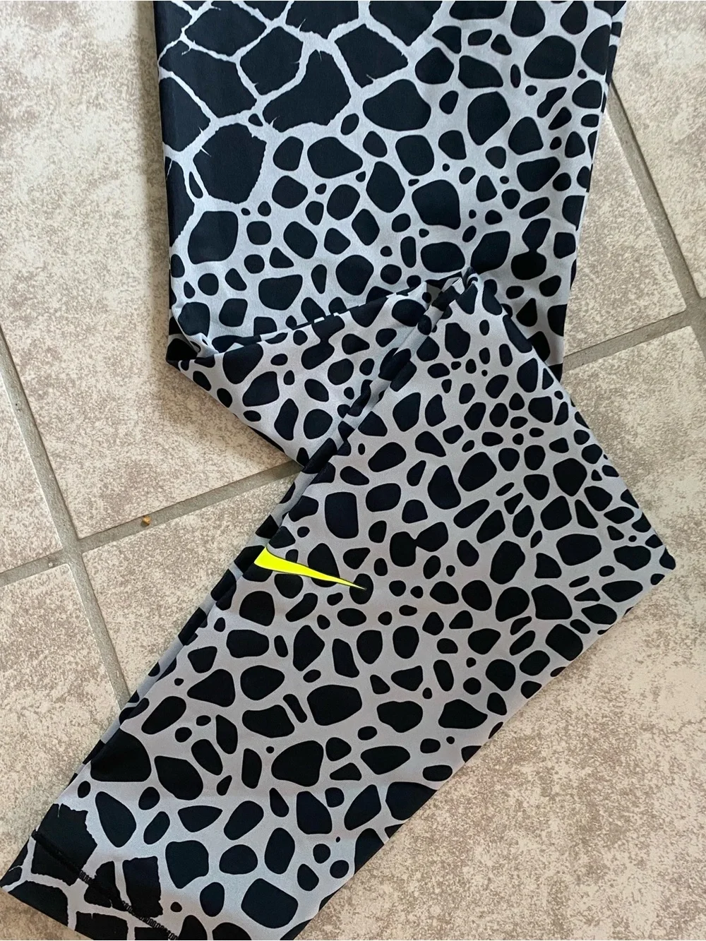 Nike Girls' Black & Gray Animal Print Leggings with Neon Swoosh Medium
